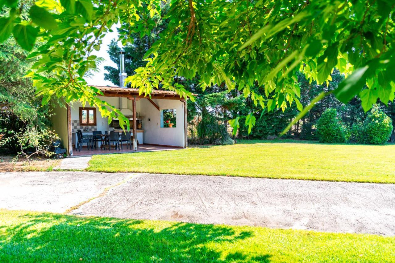 Villa Bougainvillea Epanomi Exterior photo